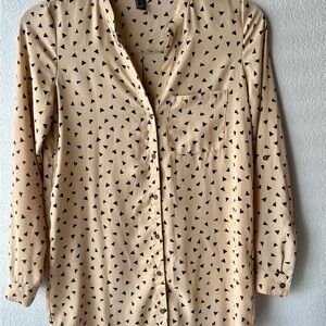 Forever 21 Beige and Black Triangle Button Down Shirt size S